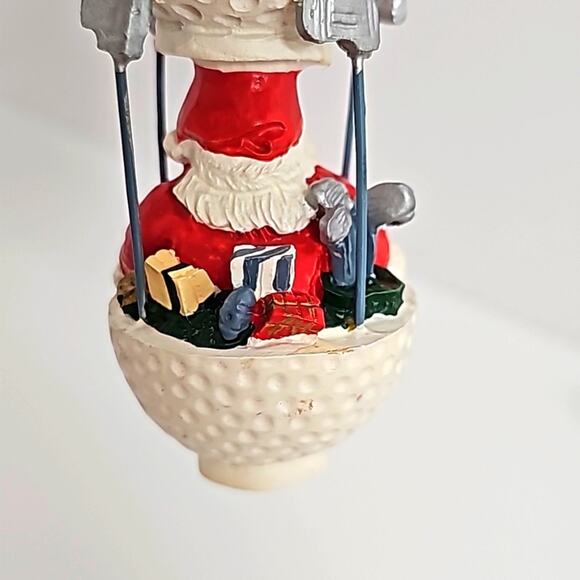 Unbranded Santa in Golf Ball Hot Air Balloon w/Golf Club Holding it Together 4" - Picture 6 of 6